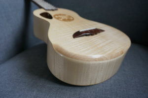 Ukulélé Concert Mélopée Erable flammé (solid flamed maple ukulele)