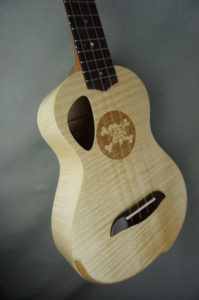 Ukulélé Concert Mélopée Erable flammé (solid flamed maple ukulele)