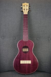 Ukulélé Concert Mélopée Amarante (solid purple ukulele)