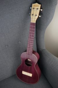 Ukulélé Concert Mélopée Amarante (solid purple ukulele)