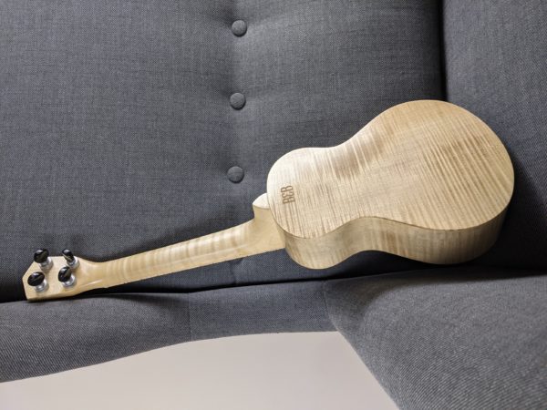 Ukulélé Mélopée Concert Mini Erable Flammé (Flamed Maple Soprano Long Neck)