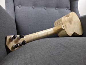 Ukulélé Mélopée Concert Mini Erable Flammé (Flamed Maple Soprano Long Neck)