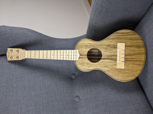 Ukulélé haut de gamme fabriqué en France - CUSTOM Ukulele handcrafted in France