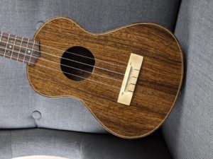 Ukulélé haut de gamme fabriqué en France - CUSTOM Ukulele handcrafted in France