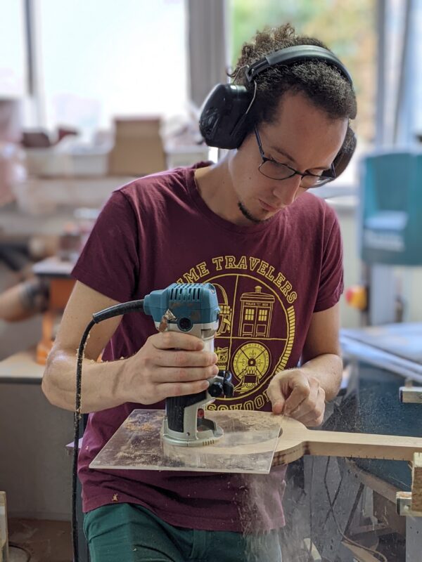 Stages Lutherie avec Mélopée - Ukulélé de Voyage